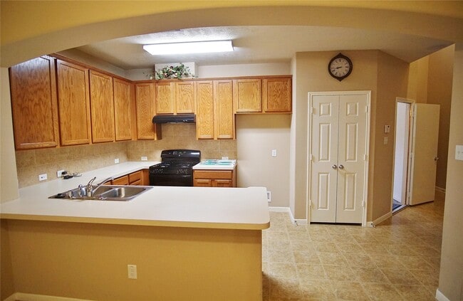 Building Photo - 13051 Iris Garden Ln