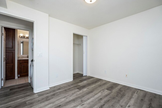 Building Photo - 5252 Orange Ave