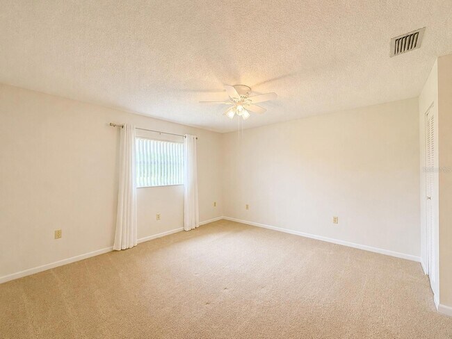 Building Photo - 310 Faircross Cir