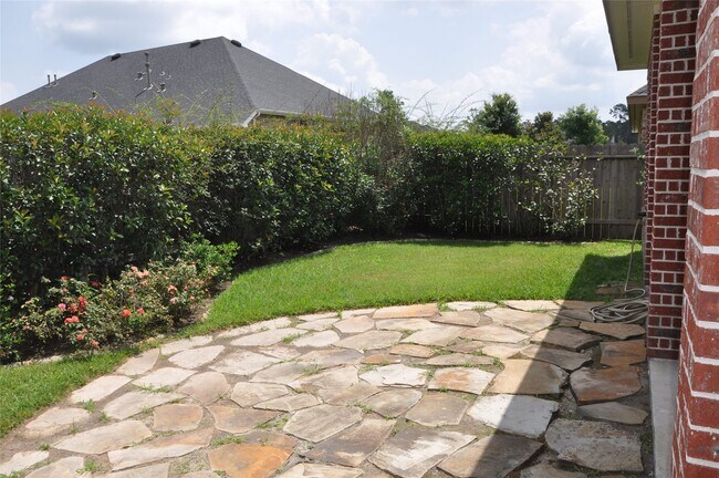 Building Photo - 8161 Tranquil Lake Way