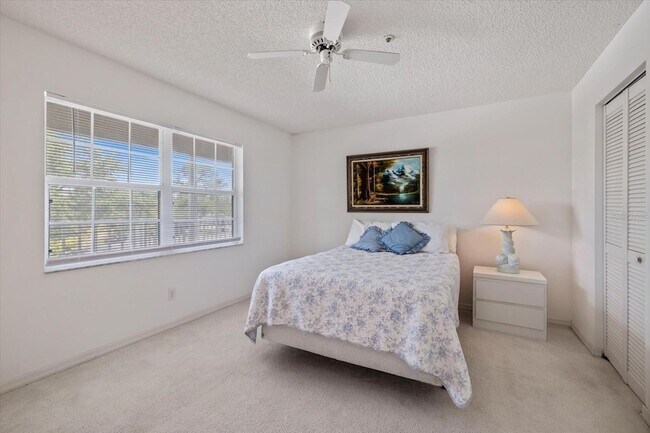 Building Photo - 841 Waterside Dr