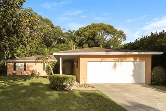 Building Photo - 4927 S Gachet Blvd