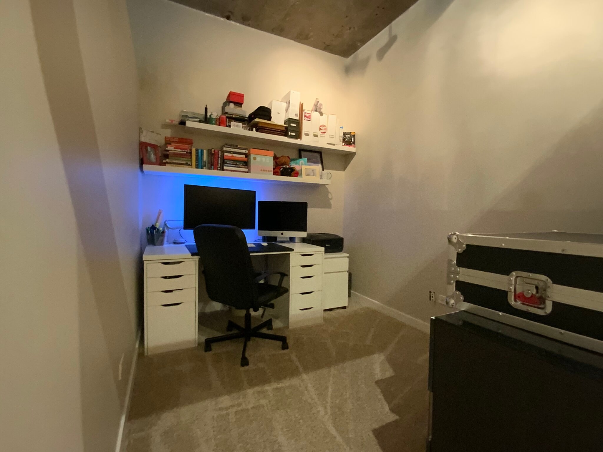 Den/Office - 1033 W 14th Pl