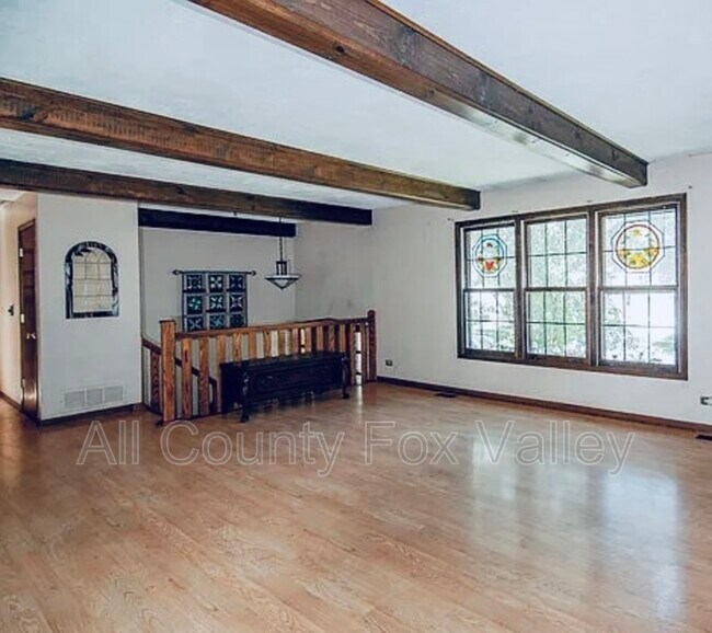 Building Photo - 633 W Briarcliff Rd