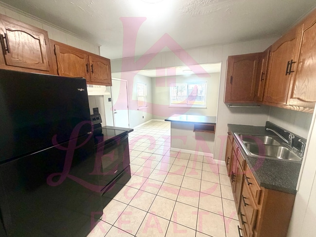 Building Photo - Adorable 2 Bedroom 1 Bathroom Home In St. Ann!!!
