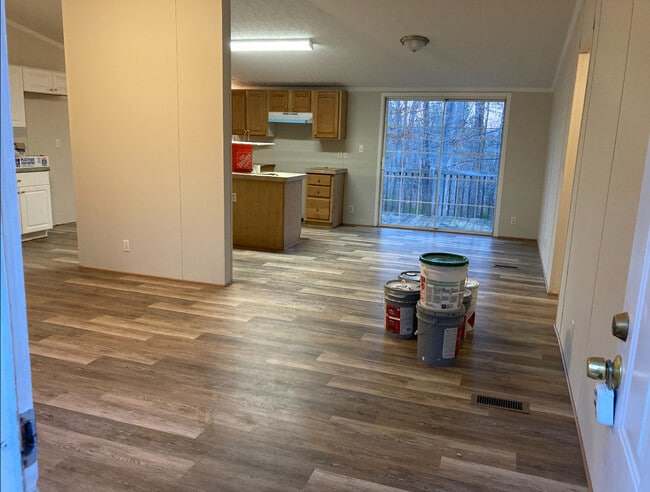 Building Photo - 347 State Rd S