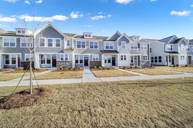 Building Photo - Gorgeous Townhome in Belmont!