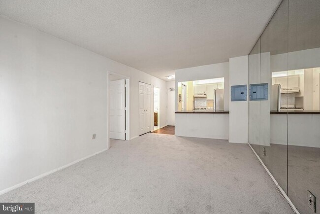 Building Photo - 5500 Friendship Blvd