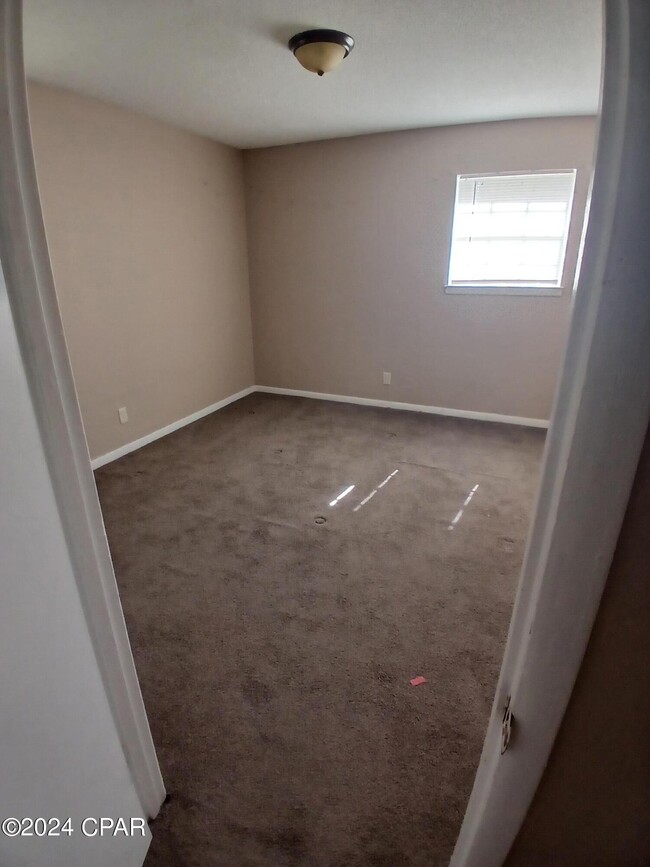 Building Photo - 4862 Dogwood Dr