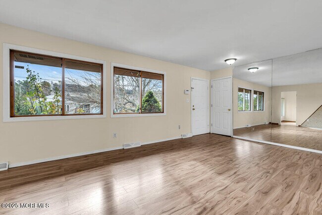 Building Photo - 1841 2nd Ave