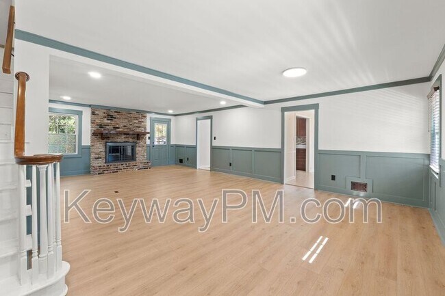 Building Photo - 315 Rabun Valley Ln