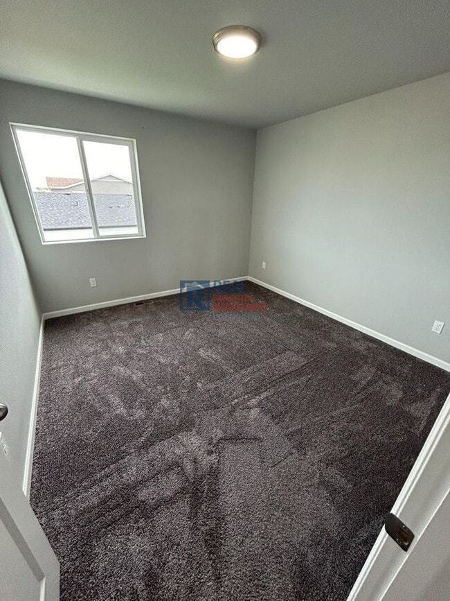 Building Photo - 2909 Quartz Pl