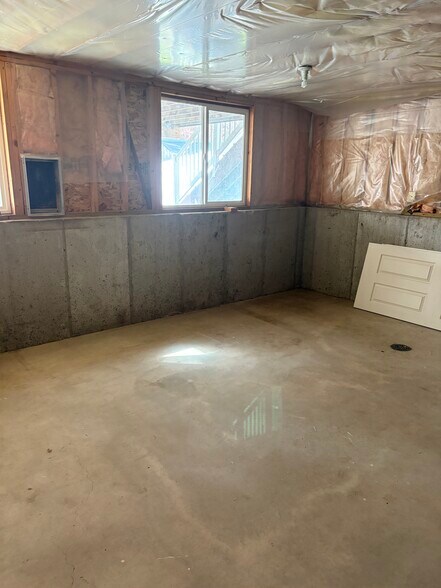 Storage - 474 S 1300 E