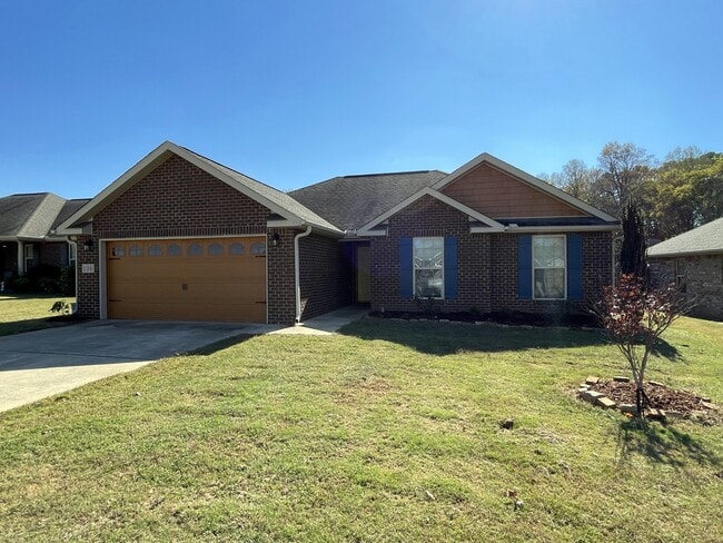 Building Photo - 106 Summerset Ln