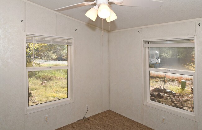 Building Photo - 2753 Mesa Trail