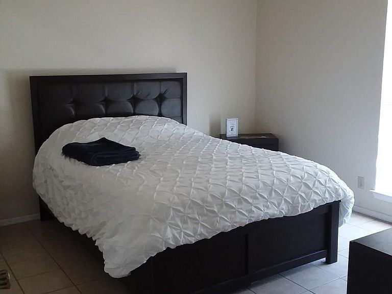 Building Photo - 2001 Amy Sue Dr