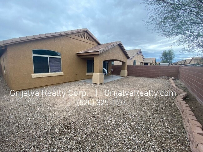 Building Photo - Lovely 3 BD, 2 BA Lennar House for Rent  (Valencia/Alvernon)