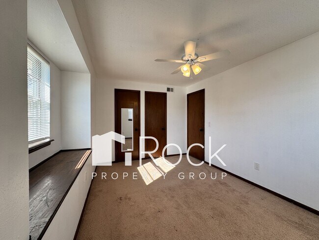 Building Photo - 3Bed/1Bath Home in Moore with Covered Fron...