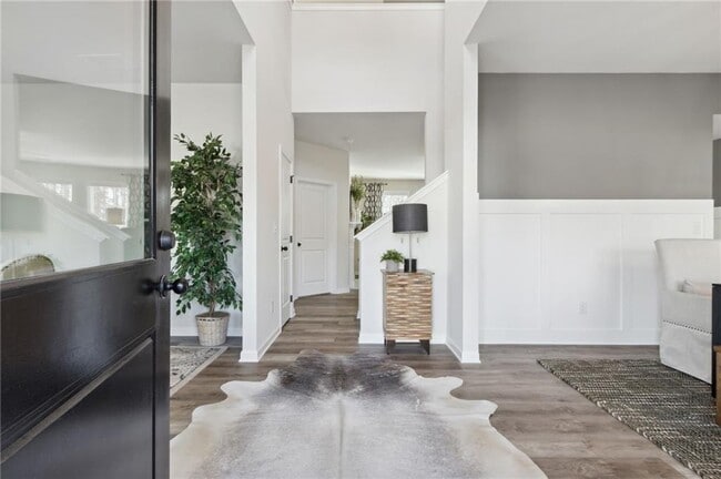 Building Photo - 396 Rodeo Dr