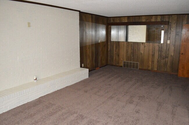 Building Photo - 3974 Auburn Rd