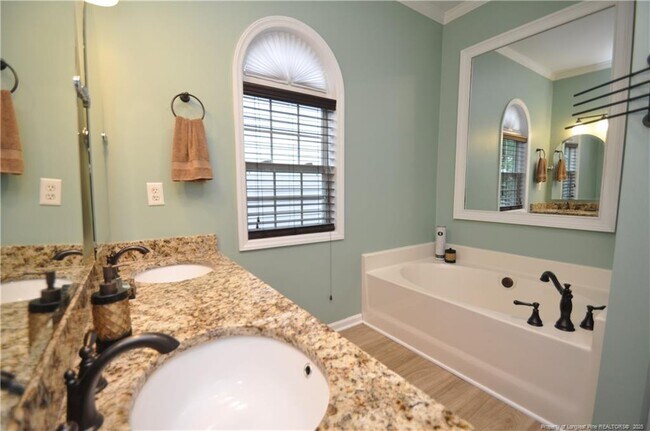 Building Photo - 5633 Yates Garden Ln