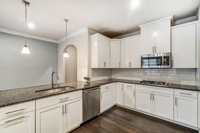 Building Photo - 5805 Barrowlands Ct