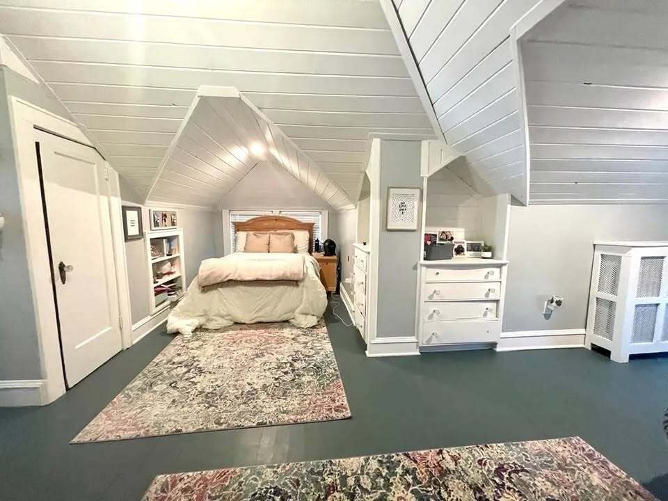 Building Photo - 26 3rd St