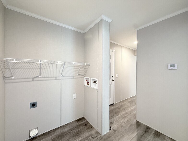 Building Photo - 29649 Cambridge Ct