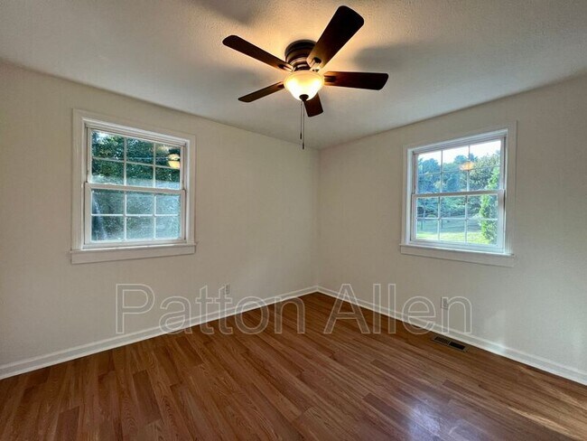 Building Photo - 45 High Meadow Rd