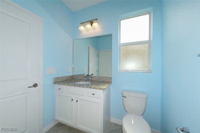 Building Photo - 3983 E Hampton Cir