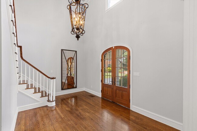 Building Photo - 1574 Whitmar Pl S