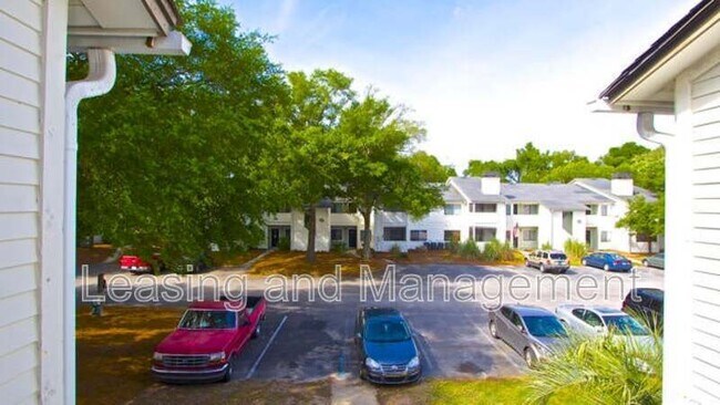 Building Photo - 275 Alexandra Dr