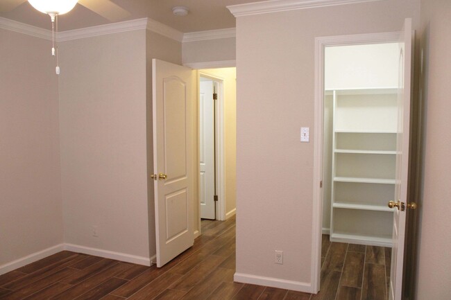 Building Photo - RENOVATED 3-BEDROOM IN REDLAND RANCH, NORT...