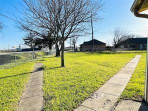 Building Photo - 306 Bauder St