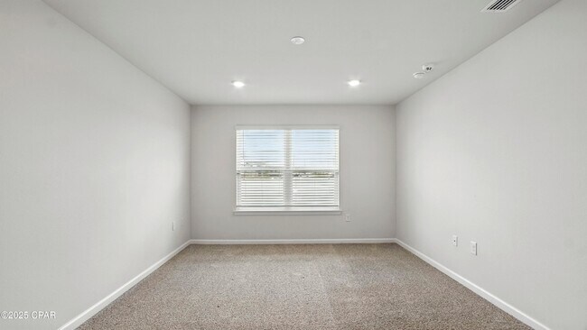 Building Photo - 6488 Slabinski Ln