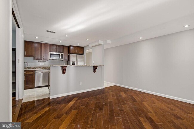 Building Photo - 2117 S St NW