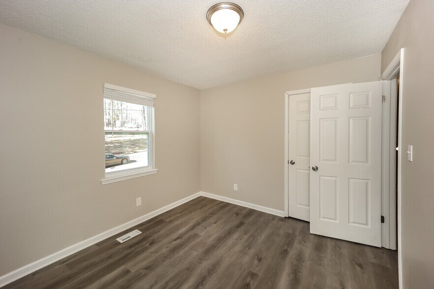 Building Photo - 4110 Cranwood Dr