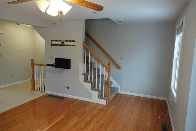 Building Photo - 56 Gardner Ave