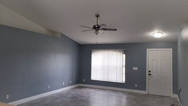 Building Photo - 5141 Pine Needle Dr