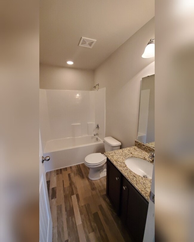 Building Photo - Regency Park Subdivision