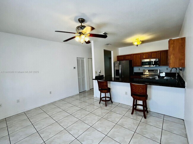 Building Photo - 16244 SW 95th St