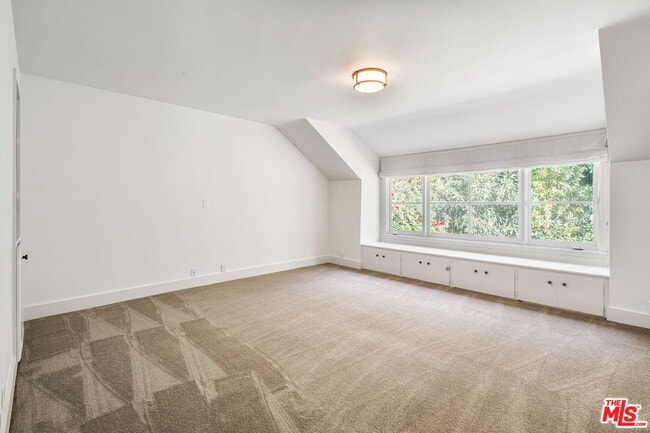 Building Photo - 10521 Rocca Pl