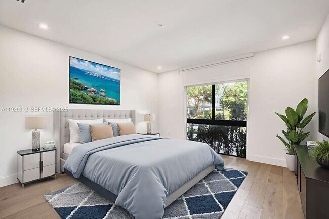 Building Photo - 200 Sunrise Dr