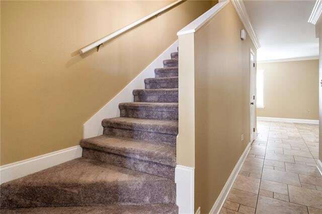 Building Photo - 1112 Windsor St