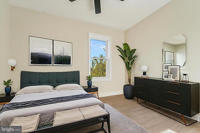 Building Photo - 5712 Lena St