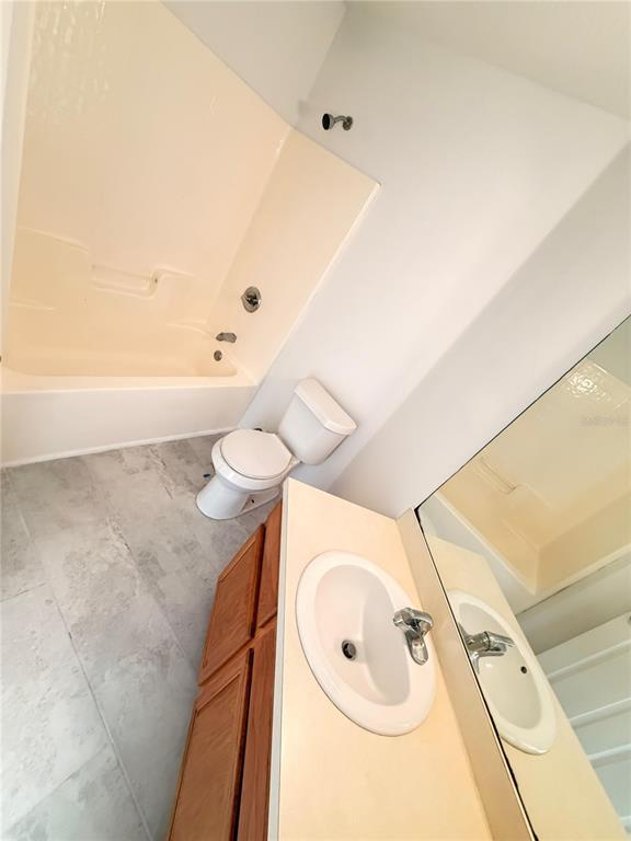 Building Photo - 31 Russkin Ln