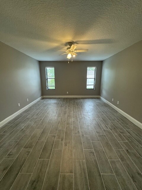Building Photo - 3455 Remler Dr S