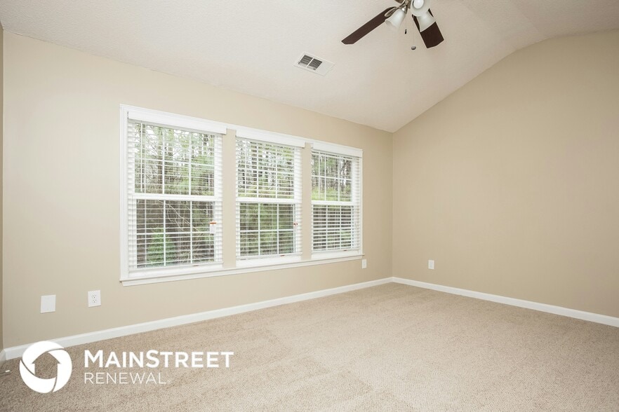 Building Photo - 751 Heyford View