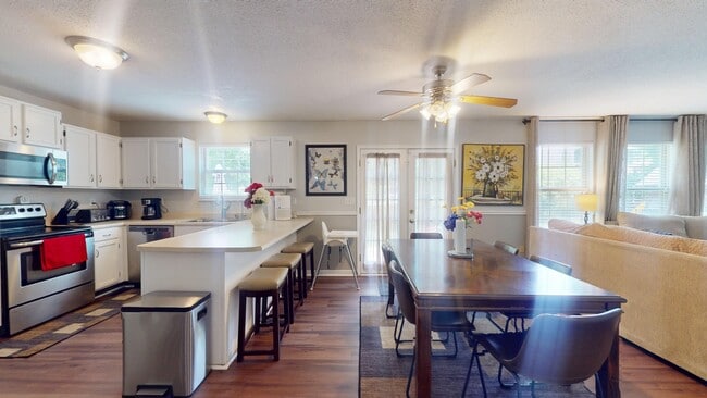 Building Photo - 2716 Stone Valley Dr