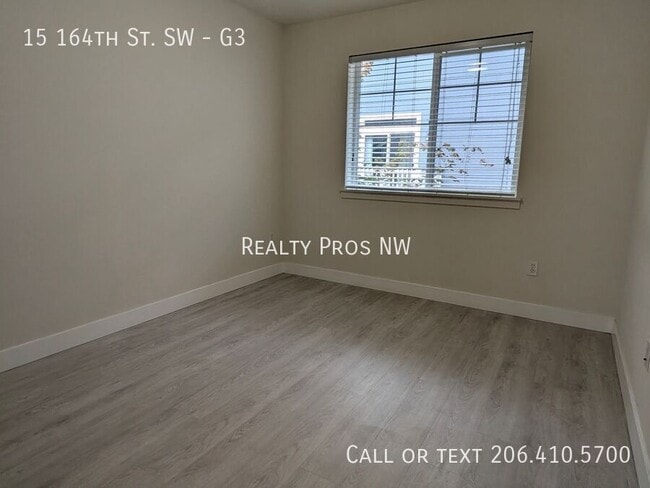 Building Photo - 15 164th St SW